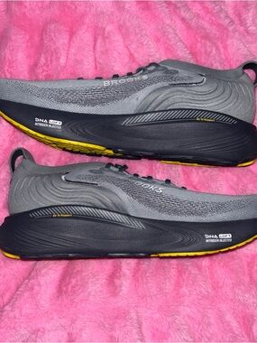 Brooks Gray Running Sneakers with Black & Yellow Soles